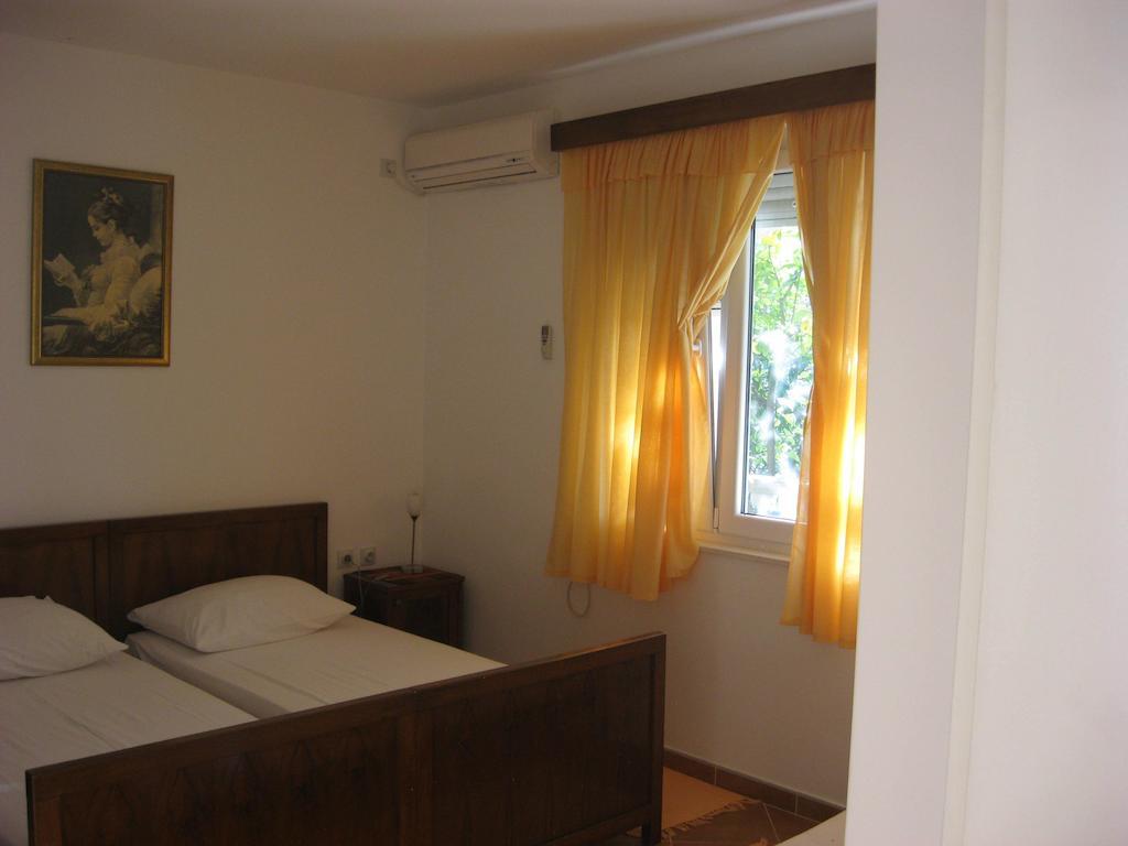 Apartments Miana Tivat Bilik gambar