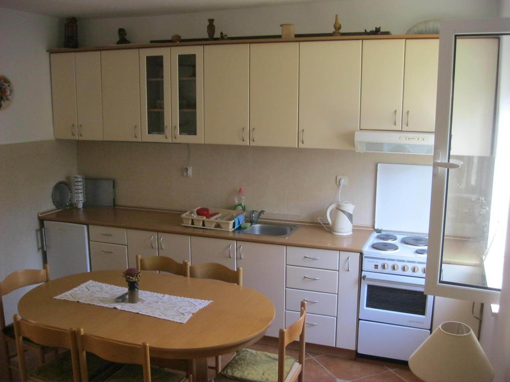 Apartments Miana Tivat Bilik gambar