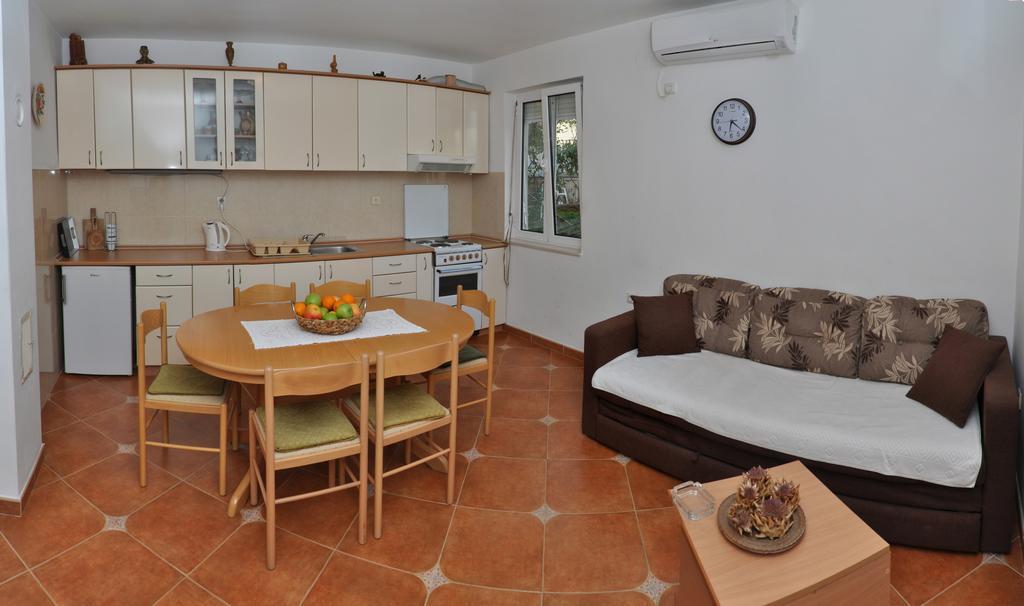 Apartments Miana Tivat Luaran gambar